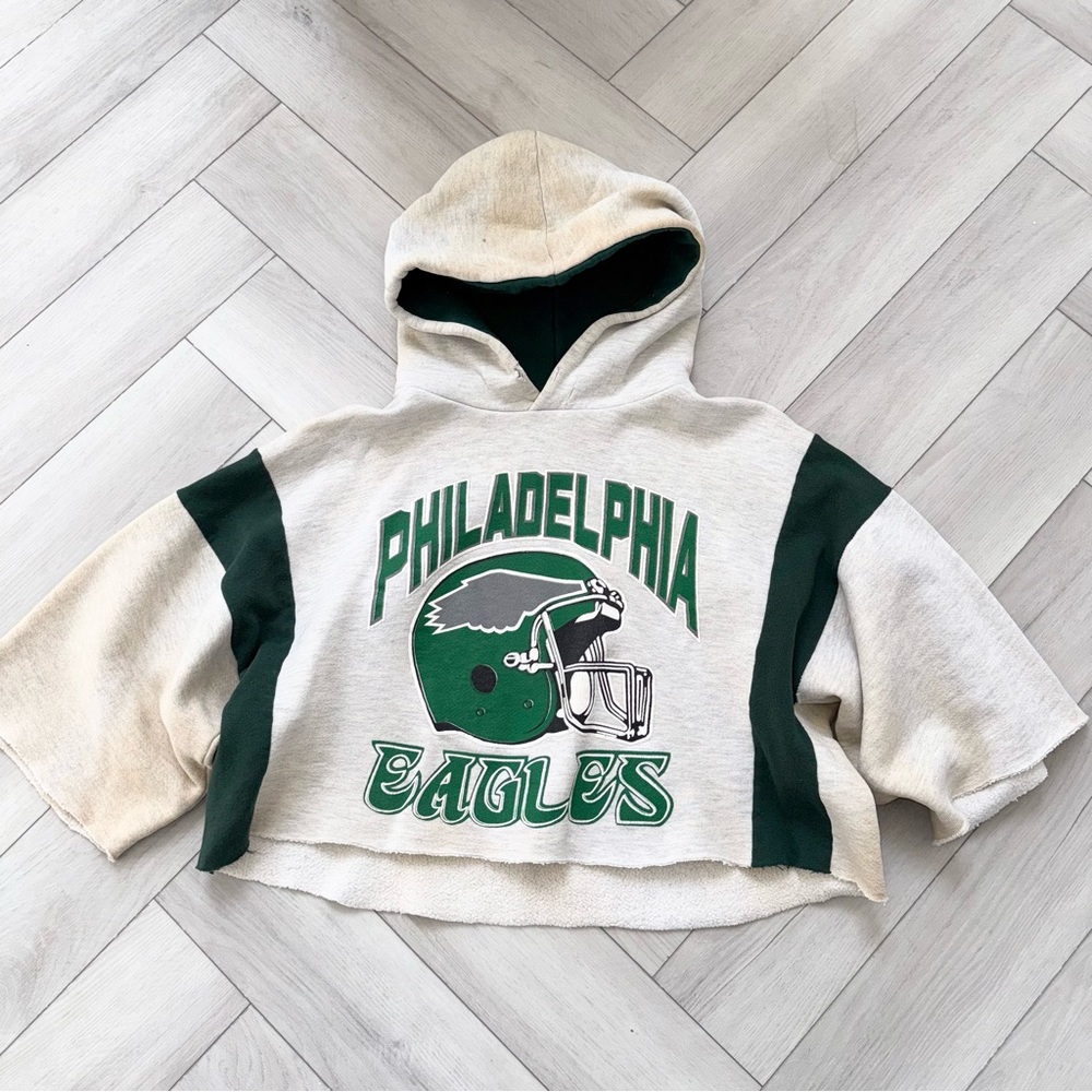 🦅 Vintage Philadelphia Eagles NFL Football Crop Hoodie
